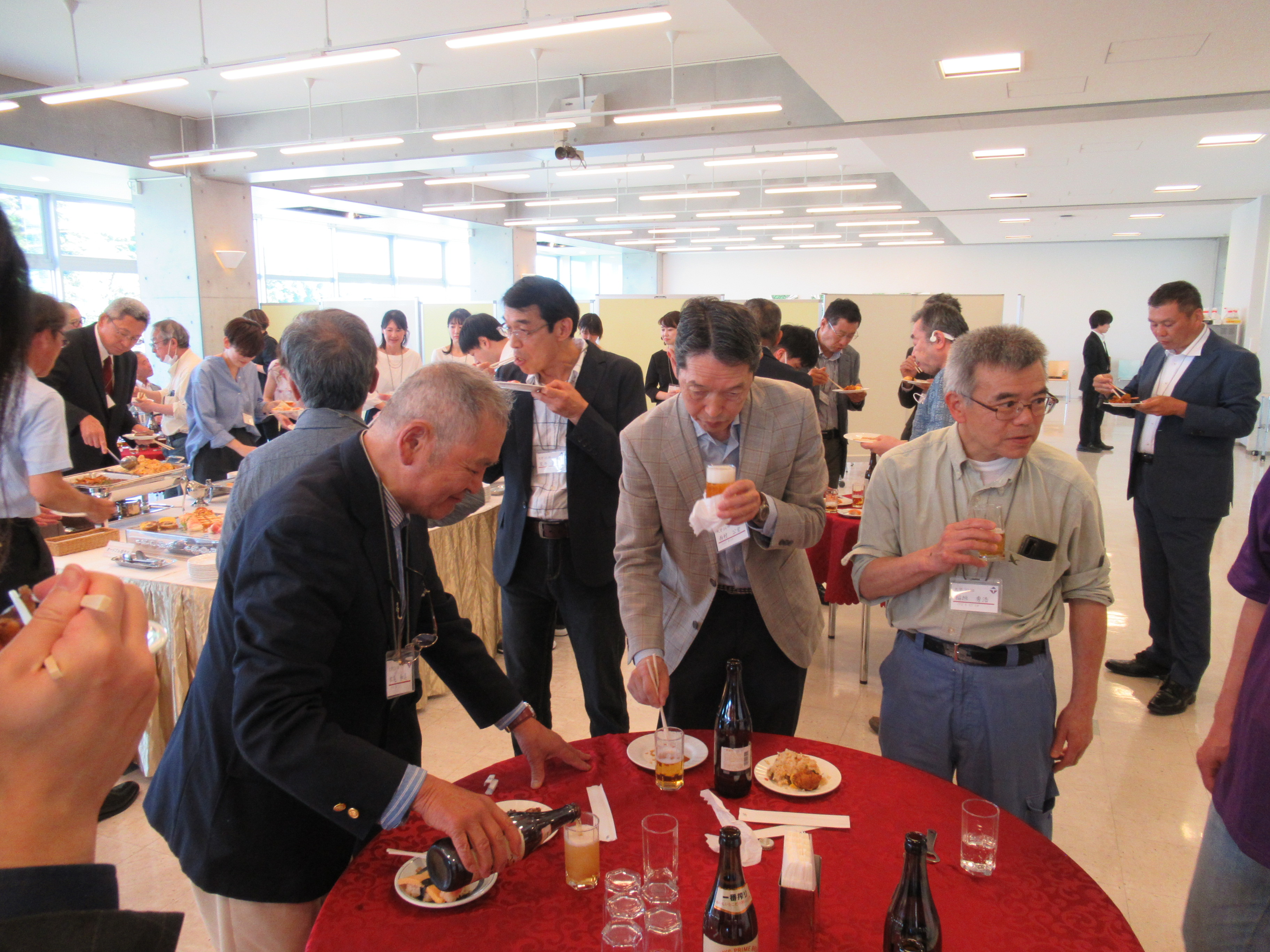 懇親会写真1.JPG
