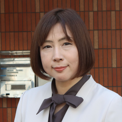 時津 裕子